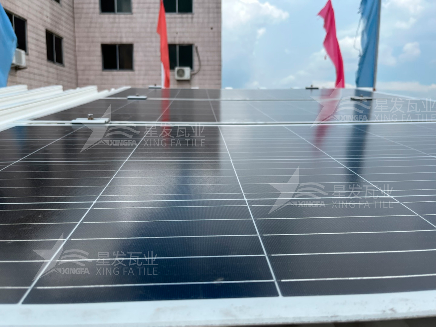 光伏瓦是什么？光伏屋面瓦的結(jié)構(gòu)