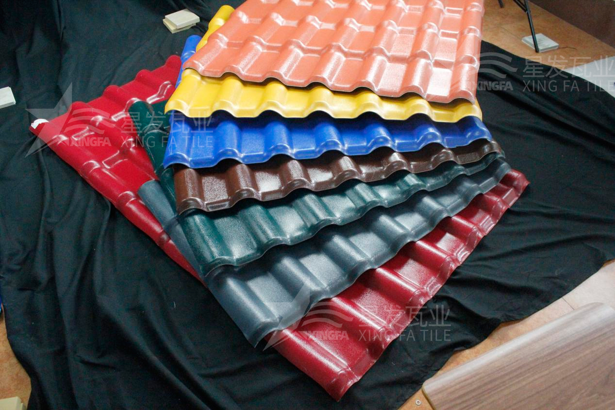 防腐屋面瓦廠家生產(chǎn)的樹脂瓦有哪3大必不可少的優(yōu)點(diǎn)？