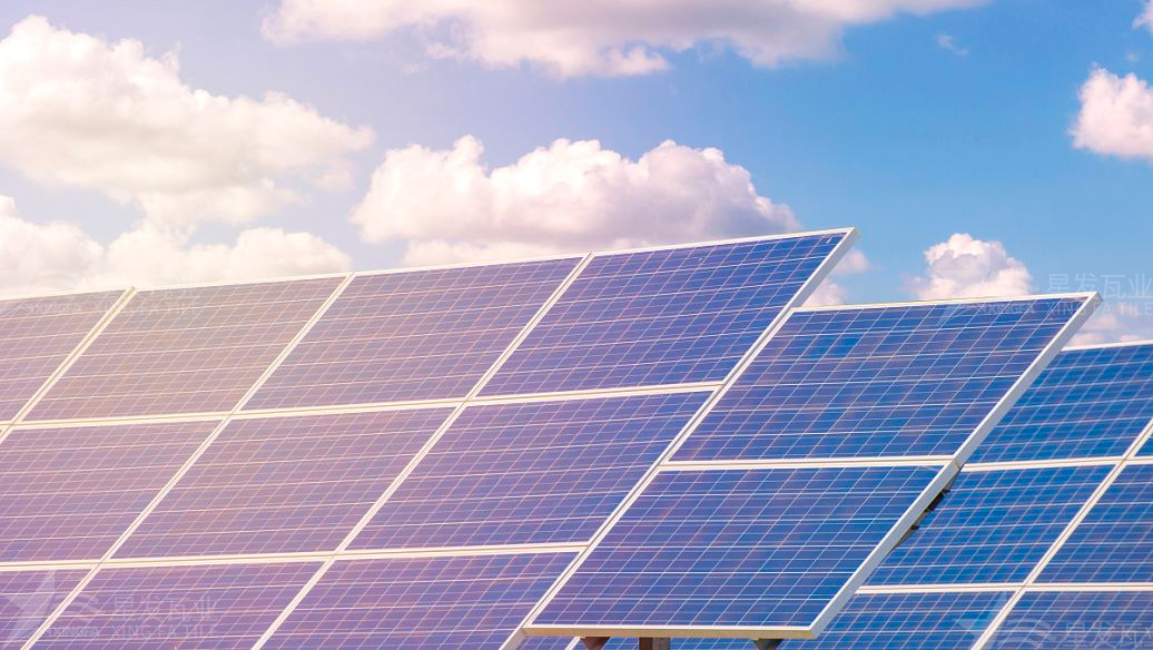 屋面光伏瓦耐火性強，使用了B1級的難燃性建筑材料！