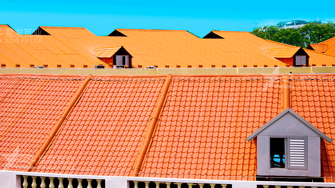 看這里！在你買的樹脂瓦為什么會(huì)開裂褪色？