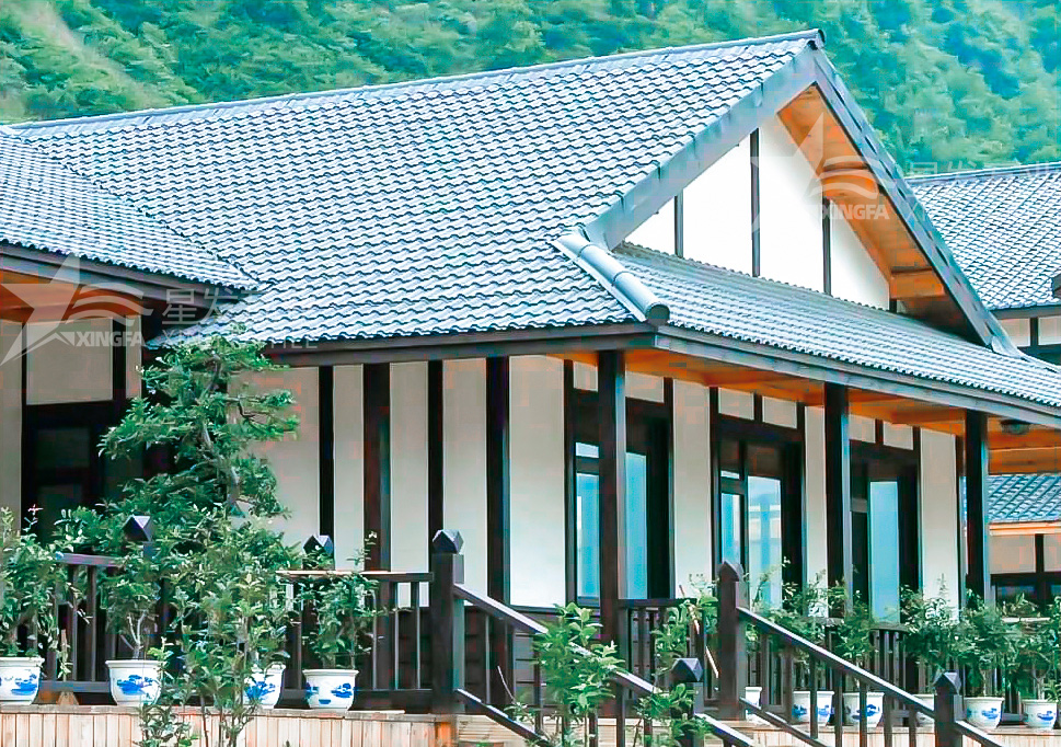 抵御炎炎夏日，用合成樹脂瓦為涼亭加裝“遮陽傘”