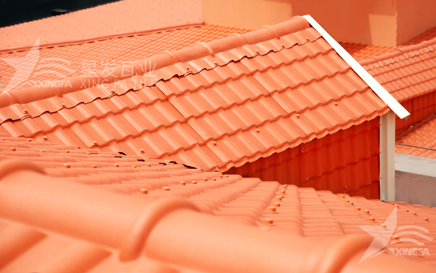 合成樹脂瓦規(guī)格詳解，解決選購(gòu)難題