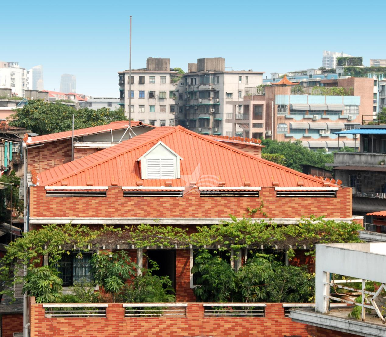 新農(nóng)村建房：琉璃瓦與合成樹脂瓦對比，何者更適合？